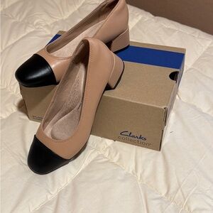 Clarks Tan and Black Block Heels